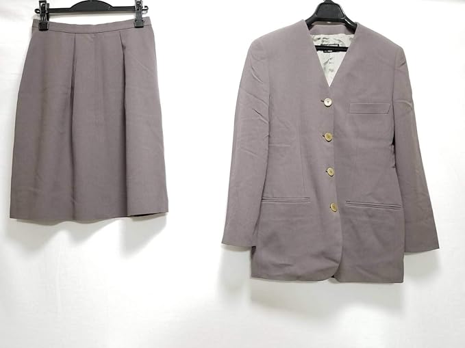 Amazon ジョルジオアルマーニ Giorgio Armani スカートスーツ レディース グレー 中古 スカートスーツ 通販