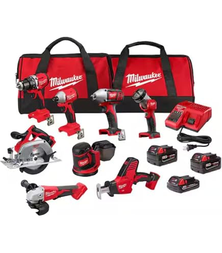 MILWAUKEE'S 2626-22 M18 Multi-Tool Kit (XC) - Power Oscillating