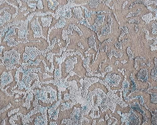Abdul - hand tufted: Persian Carpet, Hand Tufted Wool and Bamboo Silk, Light Grey with Blue (170cm x 240cm / 5' 6.9'' x 7' 10.4'')