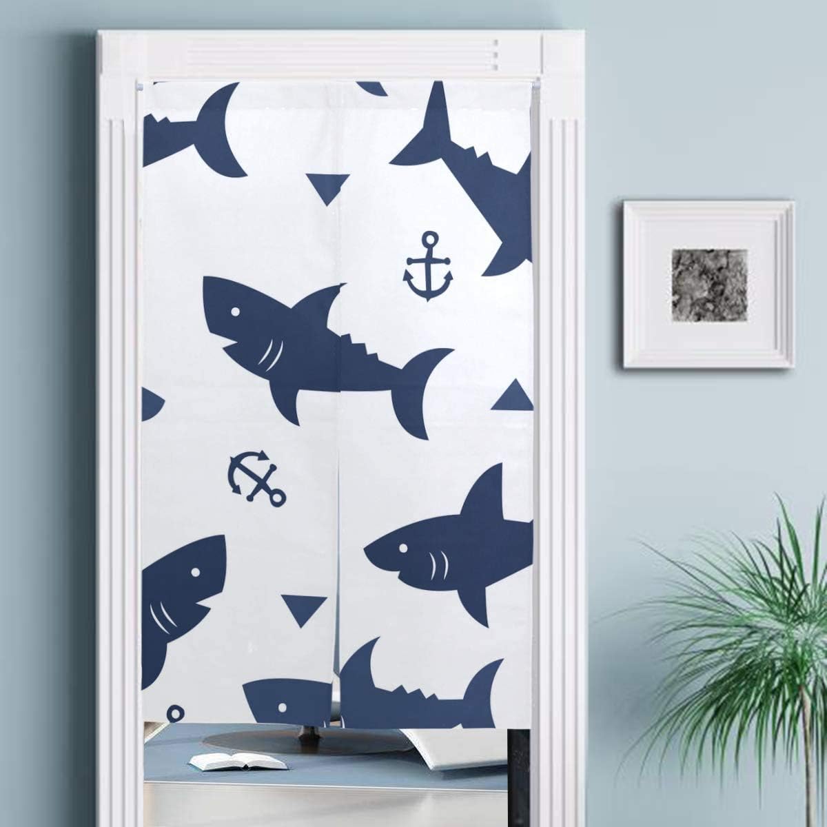 Amazon Tinzzeros のれん おしゃれ シームレスパターンサメベクトルイラスト 女湯 現代デザイン 四季兼用 和風 かっこいい 洋室兼用 ダイニング レースセット 洋室でも 突っ張り棒付き 幅85 丈90 のれん オンライン通販