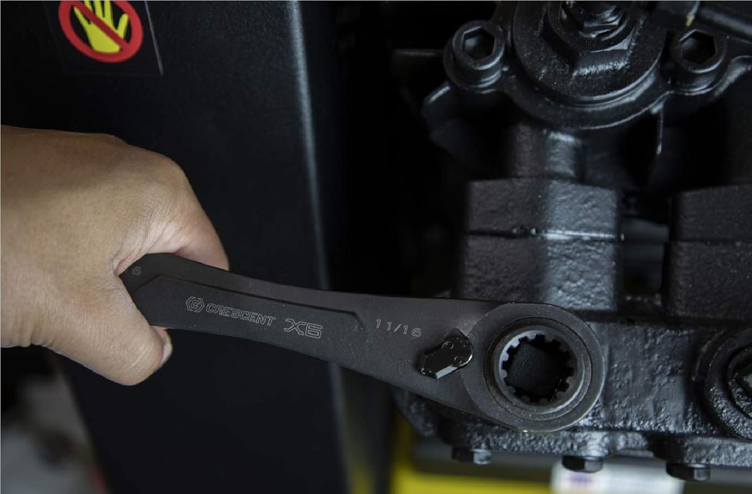 Crescent 2 Pc. X6 4-in-1 Black Oxide Spline Ratcheting Metric Wrench Set - CX6DBM2: Home Improvement