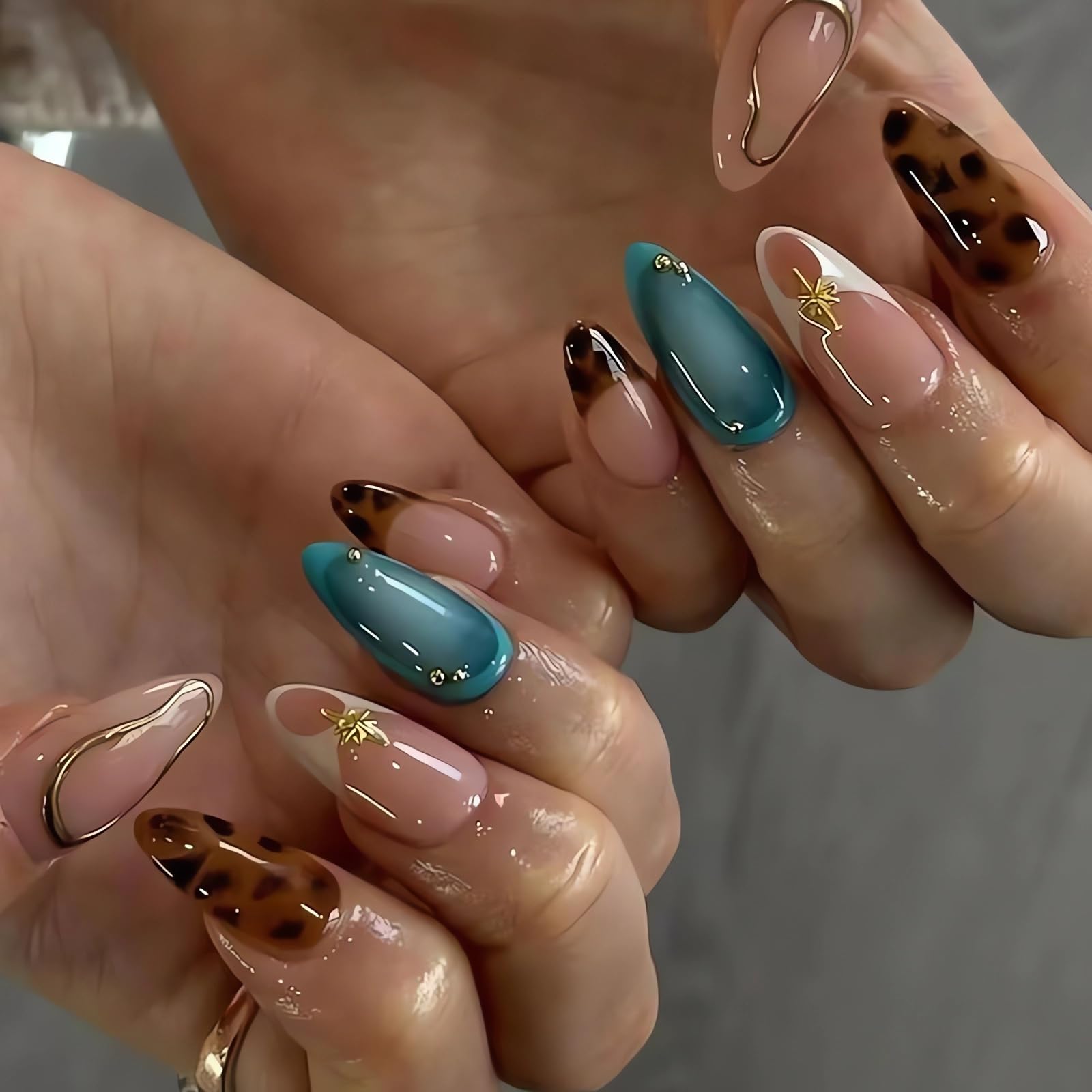 Almond Press on Nails Medium Leopard French Tip With Stars Design Gold Blue Artificial 3D Full Cover Acrylic Glue on Ombre Stick on for Women