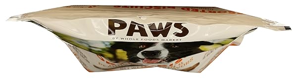 WHOLE PAWS, BISCUIT DOG TREATS, ASSORTED FLAVORS (CHICKEN, BACON, & PEANUT BUTTER), 14 OUNCE
