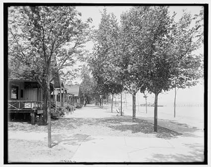 Amazon Com Photo Cottages Huronia Beach Cabins Port Huron