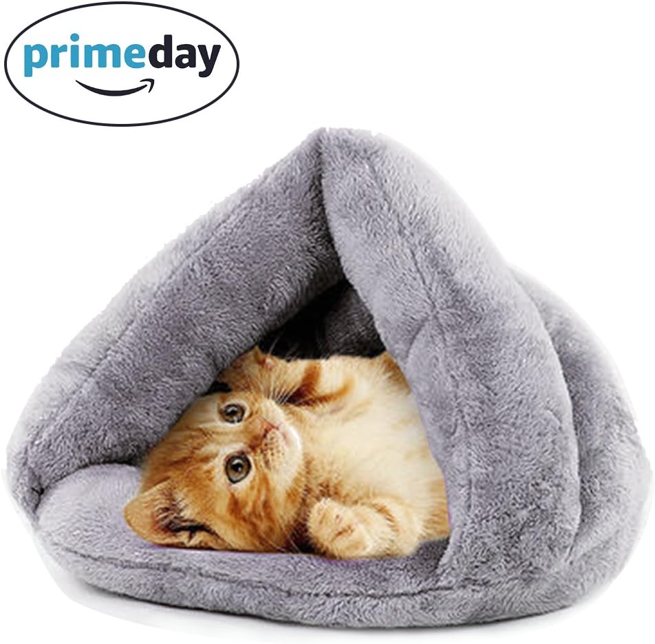 Warm Winter Soft Plush Sleeping Bed for Cats, Self-Warming Cat Bed Indoor Pet Triangle Nest
