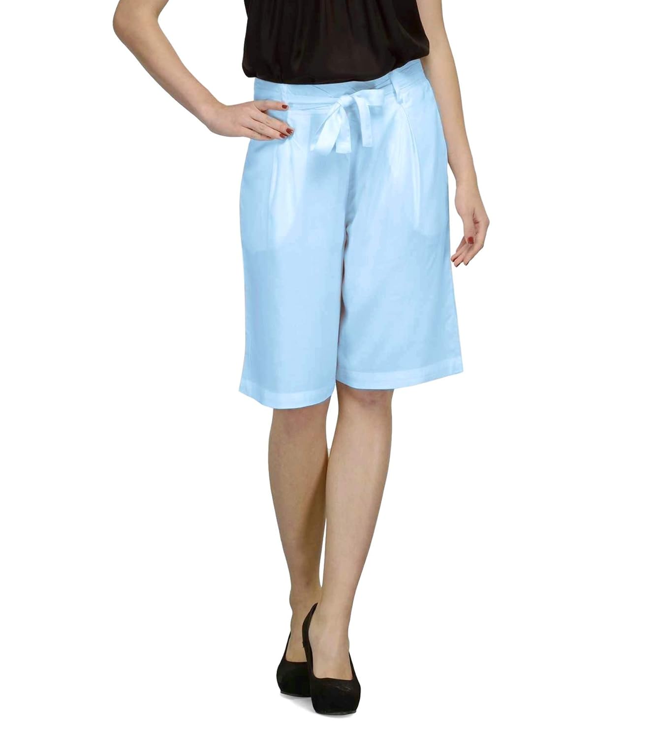 light blue capri pants