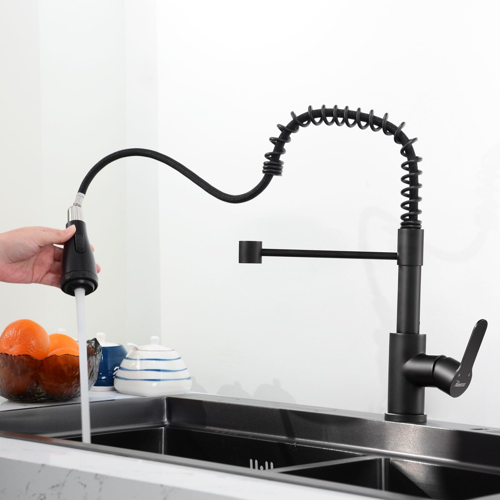 PHASAT Kitchen Sink Taps with Pull Down Sprayer, Spring 360° Swivel High Arc Single Handle Lever Kitchen Tap, Black PTKB09E