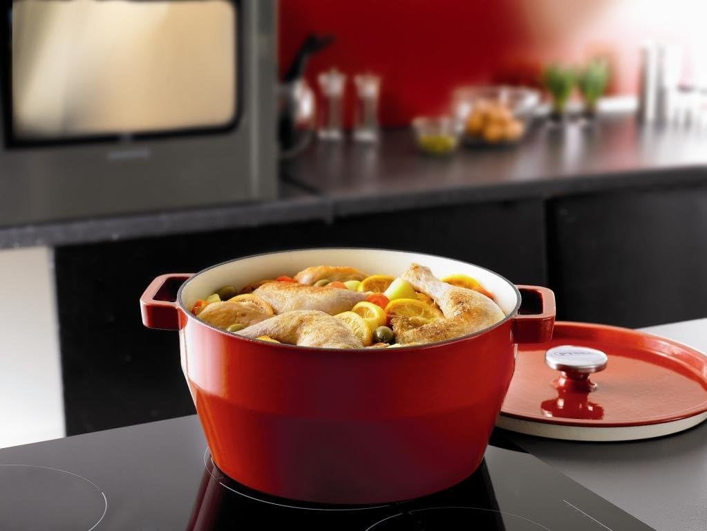 PYREX 28cm Slow Cook Casserole Cast Iron, Red, 28 cm - Image 5