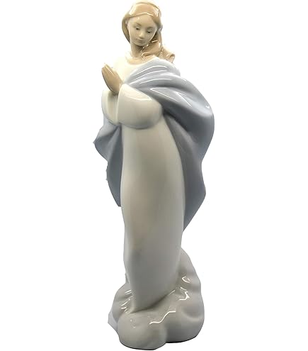 Amazon.com: Nao by Lladro Collectible Porcelain Figurine: KING