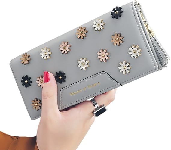 Amazon Co Jp 二つ折り財布 レディース かわいい 長財布 大容量 多機能 人気 おしゃれ カード収納 小銭入れ 写真入れ 軽量 ウォレット タッセル 花 19 5 8 9 2 9ｃｍ グレー 服 ファッション小物