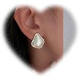 W WEILIRIAN Vintage Crystal Pearl Earrings Pearl Stud Earrings Gold Geometric Pearl Earrings Pearl Wedding Earrings Jewelry for Women and Girls Gifts