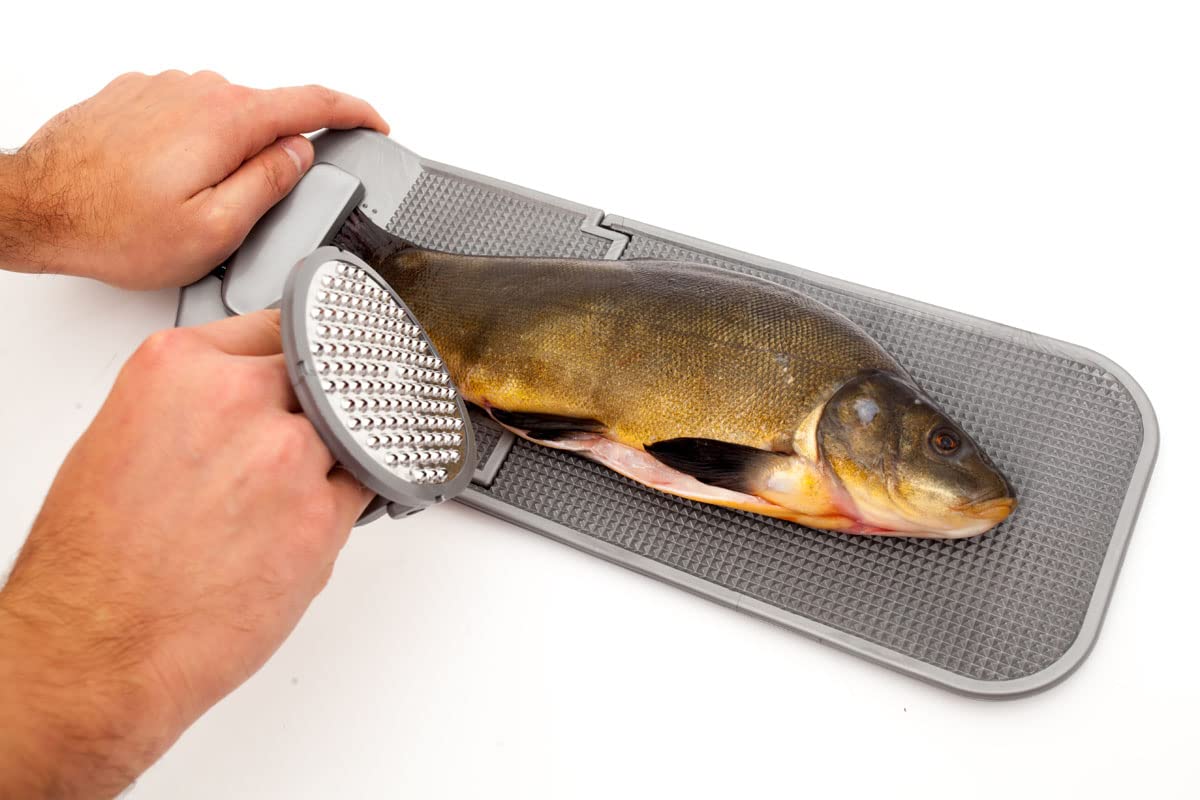 ANPLAST Foldable Filleting Board with Stainless Steel Fish Scaler