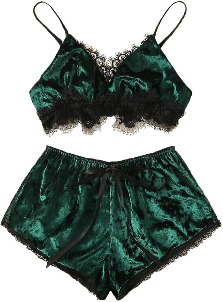 conjunto de ropa interior con encaje