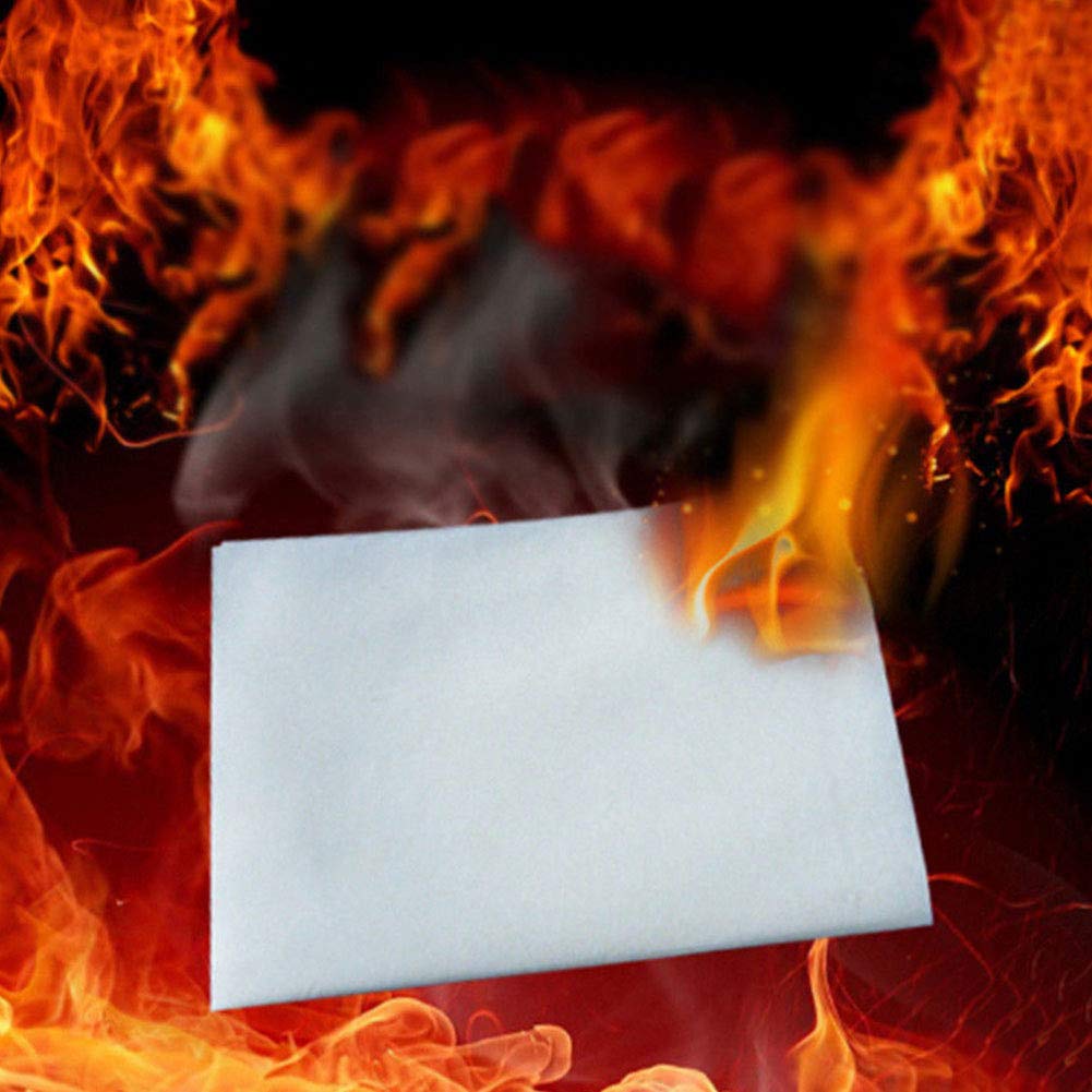 Горящие листы бумаги. Горящая бумага. Горящий лист бумаги. Горящий лист бумаги. Горящий лист в руке.