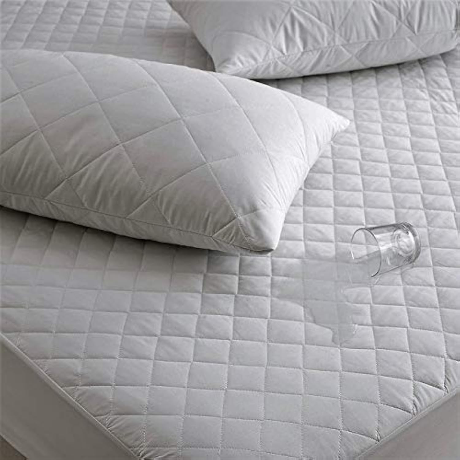 The Bettersleep Company Brand Waterproof Quilted Microfibre Mattress Protector - Hotel Quality Anti Dustmite, Waterproof, Absorbent, Breathable & Fully Fitted - Double