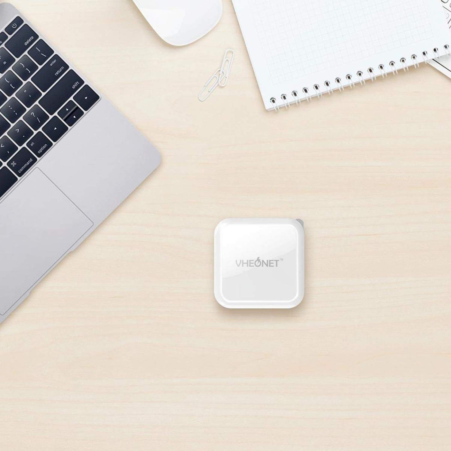 USB C Wall Charger, PD Charger, 30W USB-C Power Adapter Fast Charging with Foldable Plug for iPhone X/ 8/8 Plus, Google Pixel/Pixel C, iPad Pro 2017, MacBook A1534