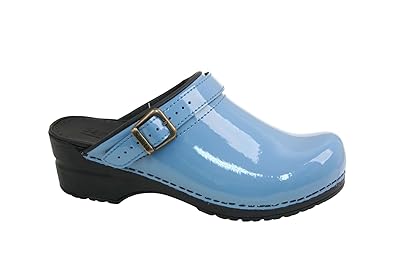 sanita clogs 39