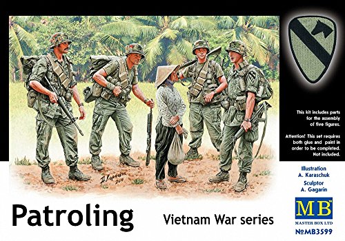 Master Box US Soldiers Patrolling Vietnam (4 and Woman) Figure Model Building Kits (1:35 Scale)
