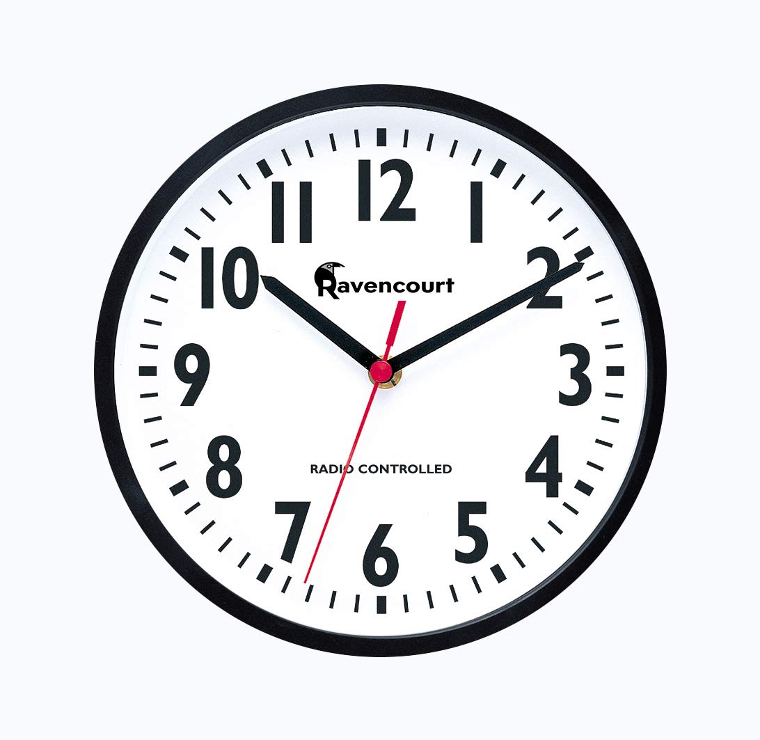 Ravencourt Living Ravencourt Radio Controlled Classroom Clock 21cm ¦ Easy To Read 21cm Face ¦ Battery-Powered ¦ Syncs To Time Signal ¦ For Schools, Offices Or Public Spaces ¦ RC008B