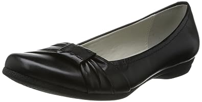 clarks wide fit flat shoes