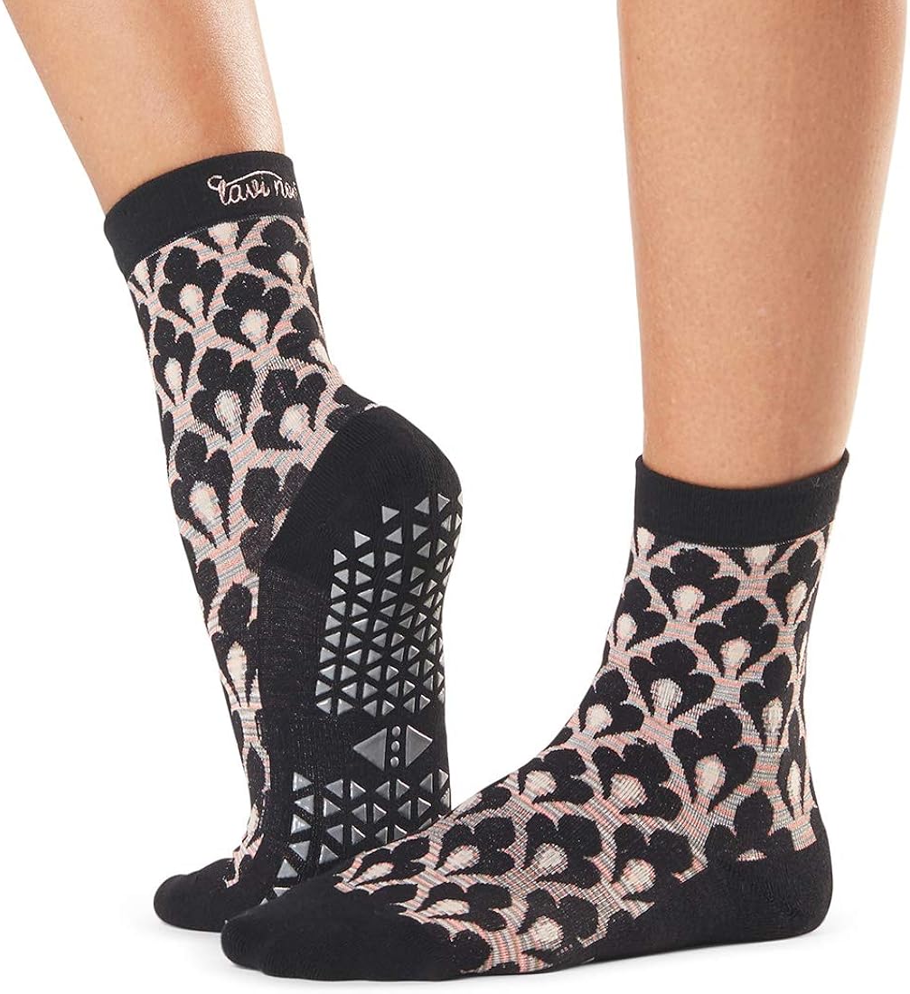 Grip Barre, Dance, Pilates, Yoga Socks Tavi Noir Women’s Jess Non