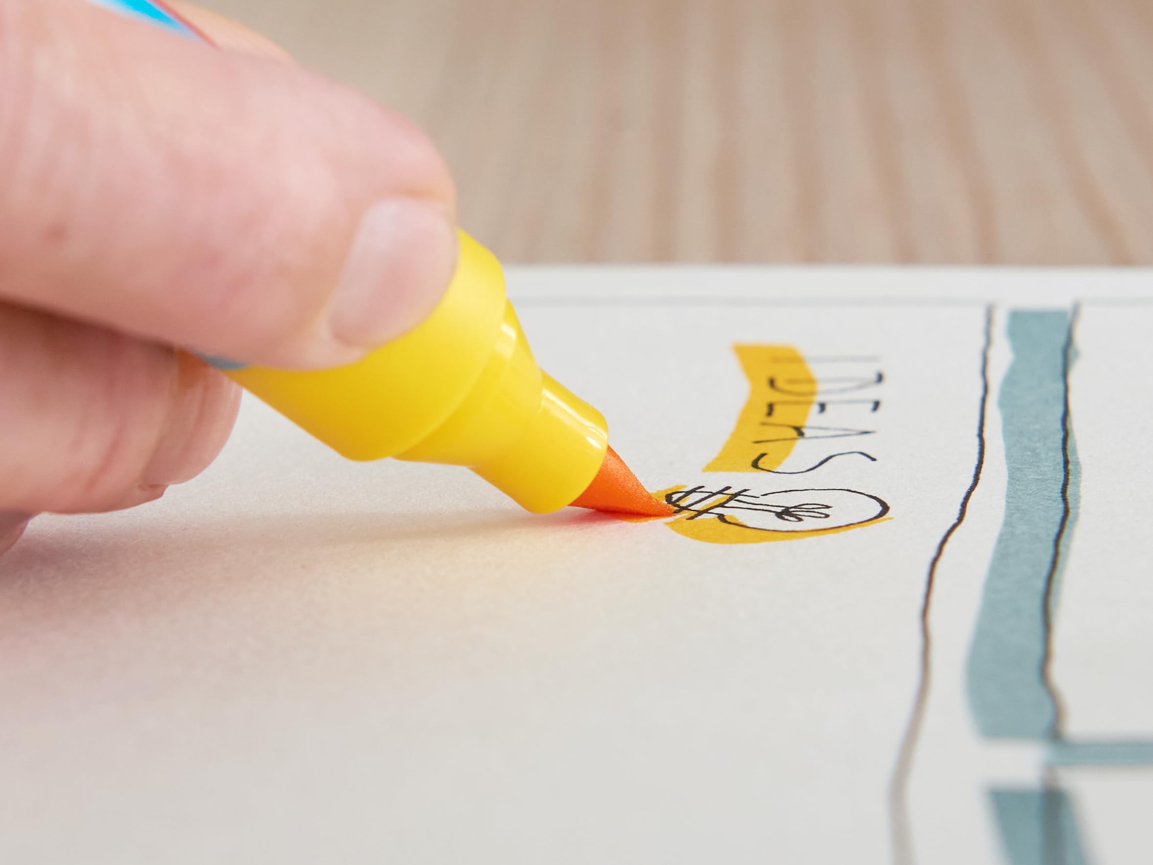 edding 385 Flipchart Effektmarker - orange - 10er Pack - flexible Pinselspitze 1-5 mm - Marker zum Hervorheben, Schattieren und Markieren auf Flipchartpapier - blutet nicht aus - trocknet nicht aus 4