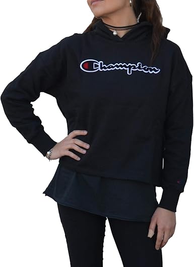 chicas con sudaderas grandes