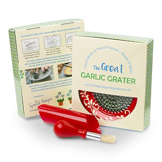 Garlic Grater Plate Set with Brush and Peeler. (Ref 7). Red Plate with