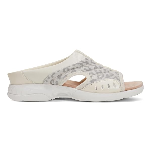 EASY SPIRIT TRACIEE2 WOMEN’S SLIP ON, 6 C/D US, WHITE-LEOPARD