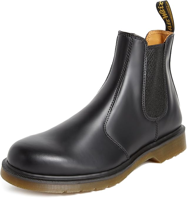 chelsea boots martens