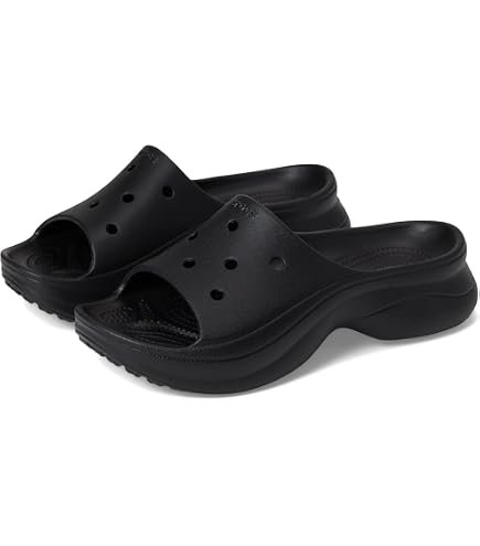 Amazon.com: Crocs Classic Geometric Slide V2 Atmosphere  display picture 2