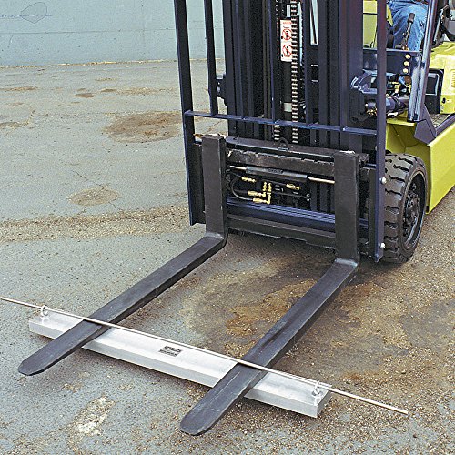 Master Magnetics Magnetic Sweeper Hang-Type for Vehicle, 36" Sweeping Width, 1 each, MRS36