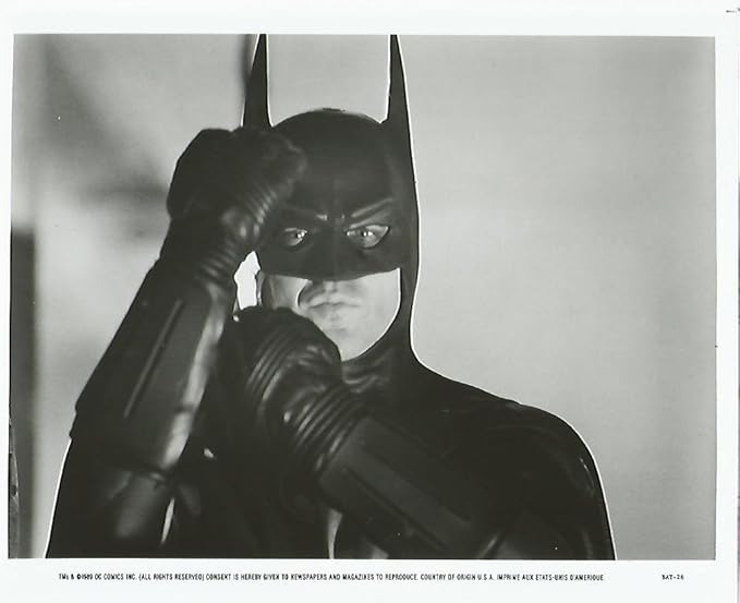 Amazon Com Batman 1989 Movie 8x10 Inch Press Kit Photo Michael Keaton Hands Up Entertainment Collectibles Amazon Com Batman 1989 Movie 8x10 Inch Press Kit Photo Michael Keaton Hands Up Entertainment Collectibles