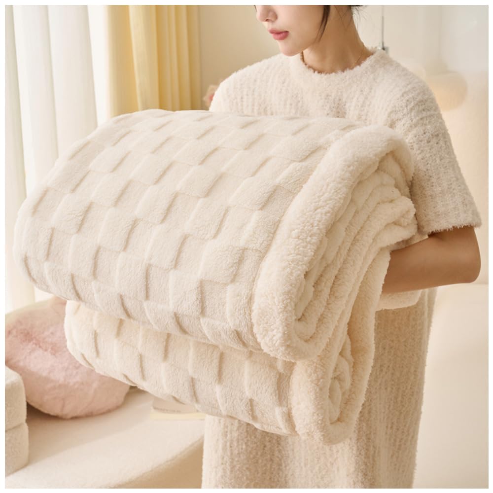 NUODWELL Sherpa Fleece Throw Blanket, Fluffy Cozy Blankets, Warm Soft Blanket, Checkered Large Throw Blanket for Sofa and Bed (Beige, 150 * 200cm)
