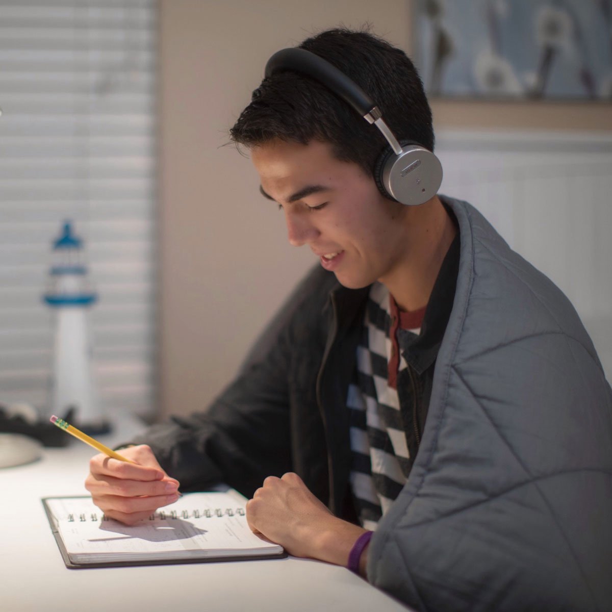 Active Corner 12 lb Weighted Blanket for Adults and Kids with Free Minky Pillowcase | Large 60” x 80” Surface | Heavy Blanket for Natural Relief from Anxiety and Stress, Promotes Better Sleep