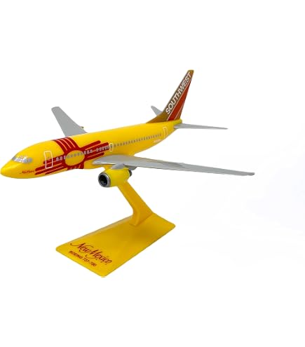 Amazon.com: Flight Miniatures Southwest New Mexico 737-700 1:200