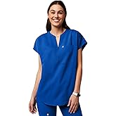 Fabletics Women's Evolve 3-Pocket Scrub Top with an Oversized Fit - MotionTech, 4-Way Stretch, Wrinkle-Resist, Anti-Shrink