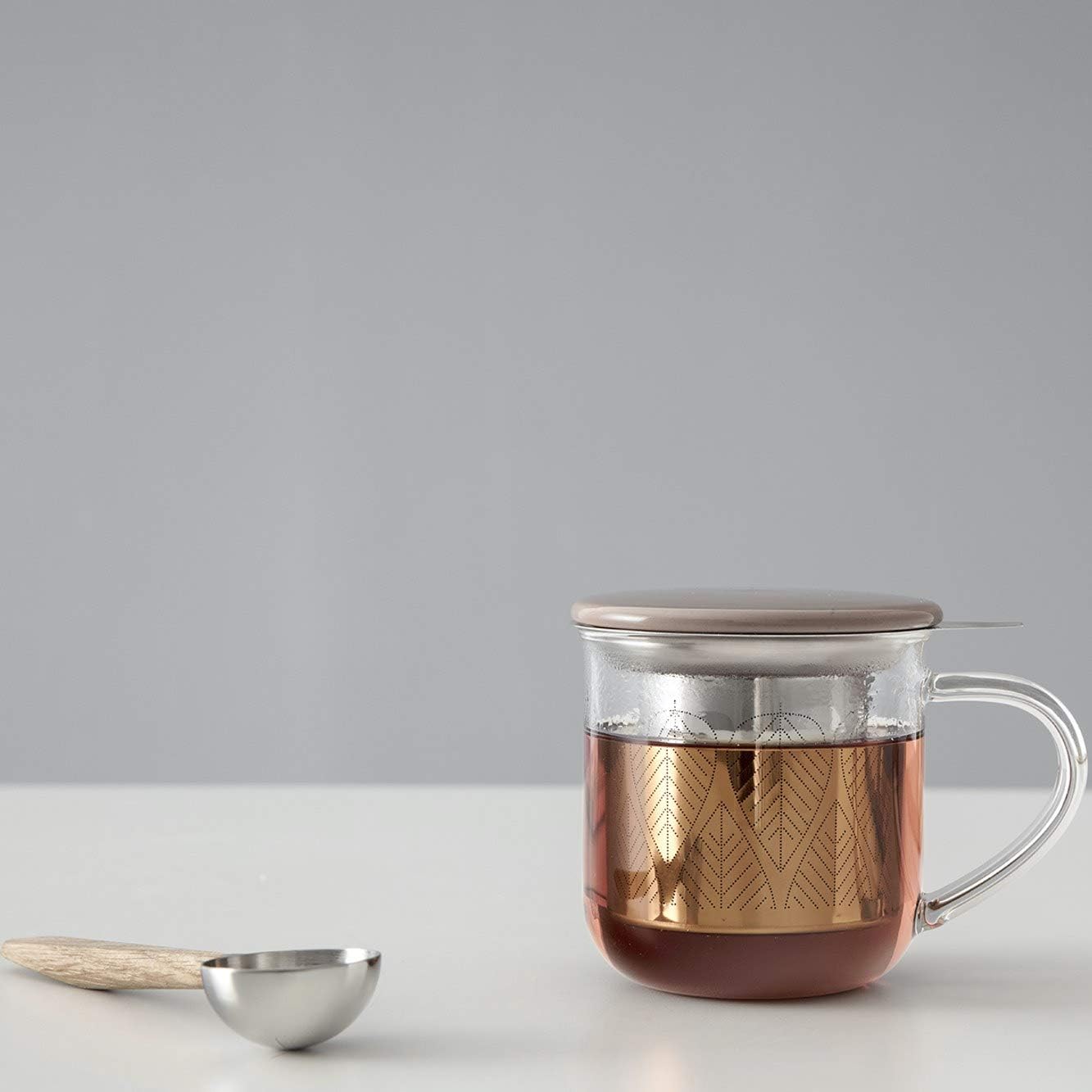 Tea Brewing Cup with Lid and Tea Fine Mesh Diffuser Filter Basket Loose