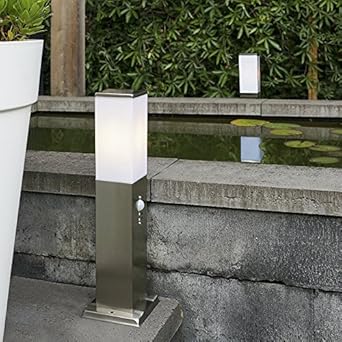 Qazqa Design Modern Aussenleuchte Wegeleuchte Gartenlampe Gartenleuchte Standleuchte Malios Pfahl 45 Sensor Bewegungsmelder Ir Stahl Silber Nickel Matt Aussenbeleuchtung Kunststoff E Amazon De Beleuchtung