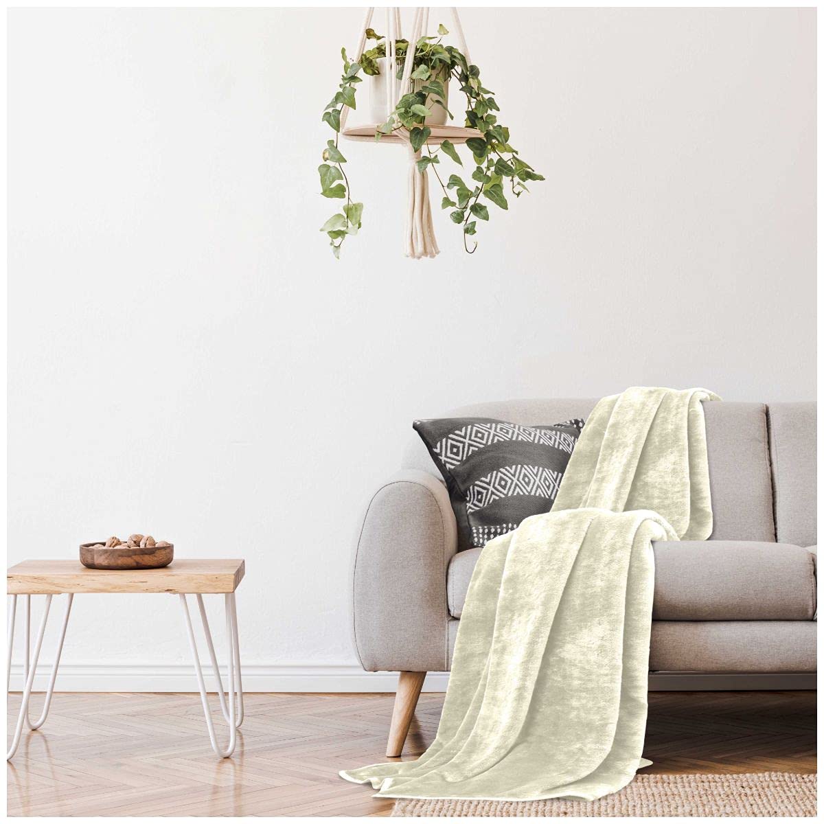 GC GAVENO CAVAILIA Plain Mink Fur Throws, Fluffy Fleece Blankets, Snuggle Throw Blanket For Bed, Cream, 150X200 Cm