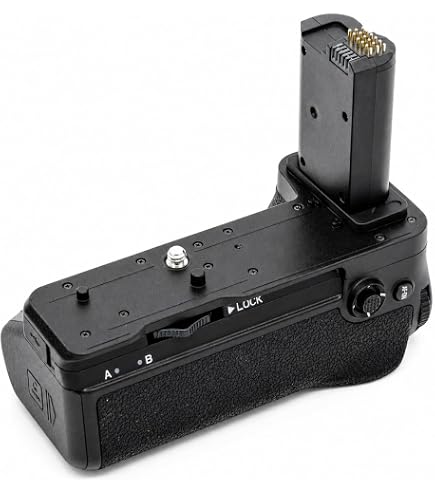 Amazon.com : FocusFoto Vertical Battery Grip for Nikon Z6 III & Z5