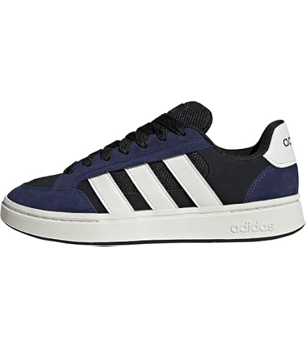 adidas Unisex-Adult Daily 4.0 Sportswear, Black/Carbon/Gum, 7.5