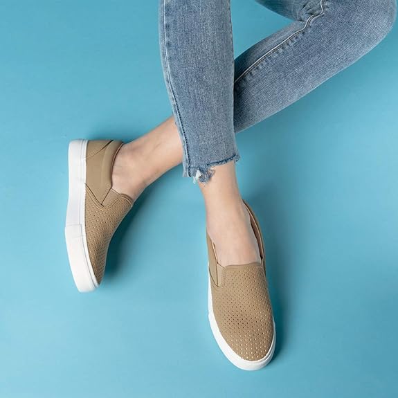 women's flat sneakers casual