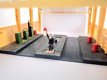 Tobar Hucha Caja Hecha de Metal con Cerradura de combinación: Amazon.es: Juguetes y juegos
