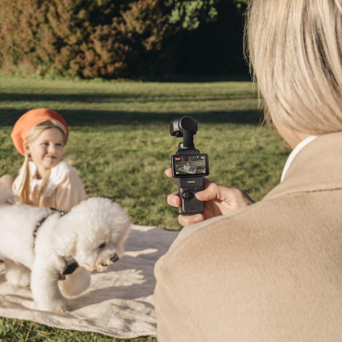 DJI Osmo Pocket 3, Vlogging-Kamera mit 1-Zoll-CMOS und 4K/120 fps Video, 3-Achsen-Stabilisierung, schnelles Scharfstellen, Gesichts/Objektverfolgung, kleine Videokamera für Fotografie 9