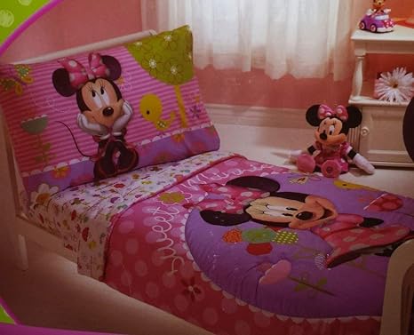 Disney Minnie Mouse 4 Piece Toddler Bedding Bed Set Amazon Ca