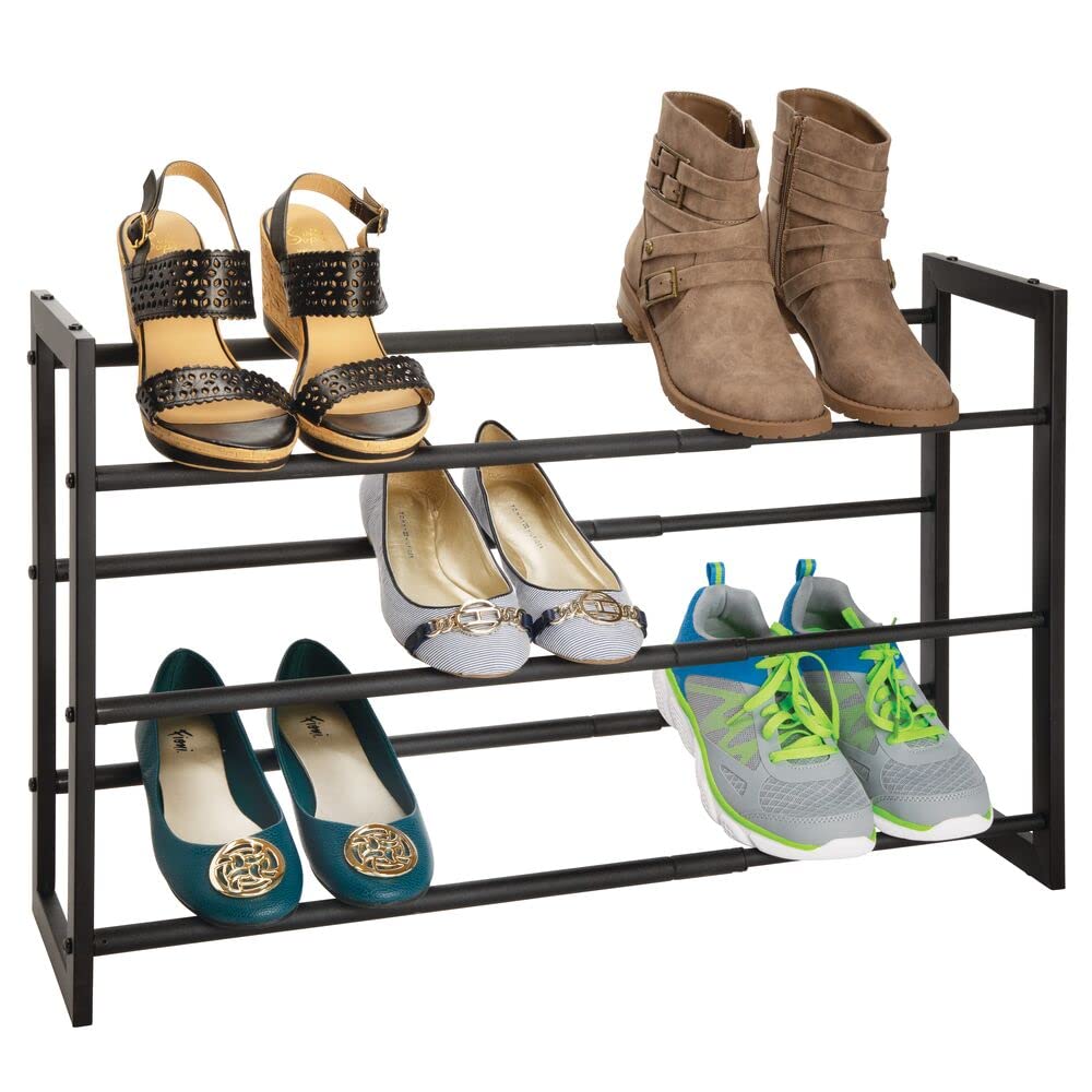 mDesign 3-Tier Shoe Organiser – Expandable Shoe Rack with 3 Shelves – Shoe Shelf for Entryways, Wardrobes and Bedrooms – Black