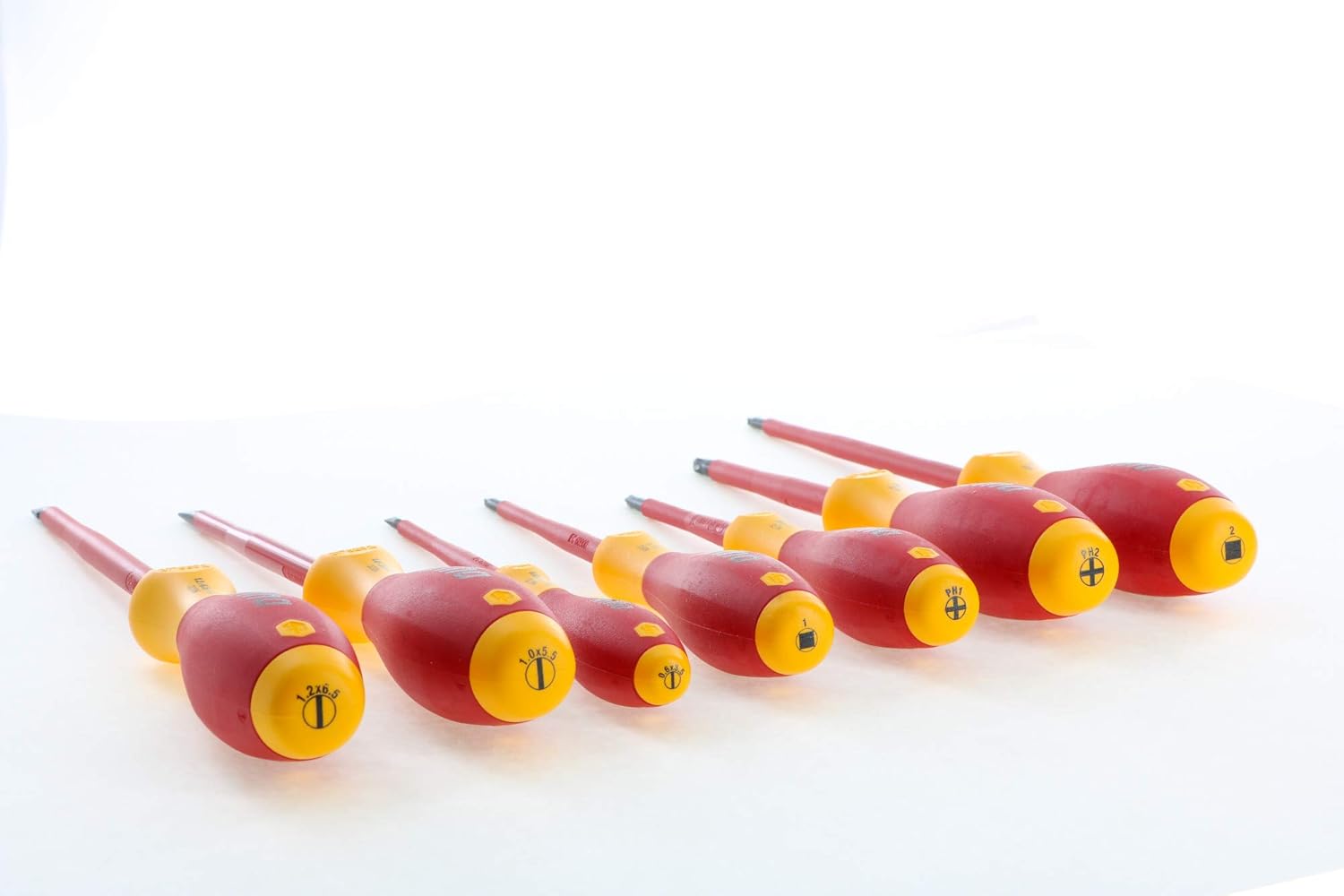 Wiha 32097 | 7 Piece Insulated SoftFinish Screwdriver Set - - 