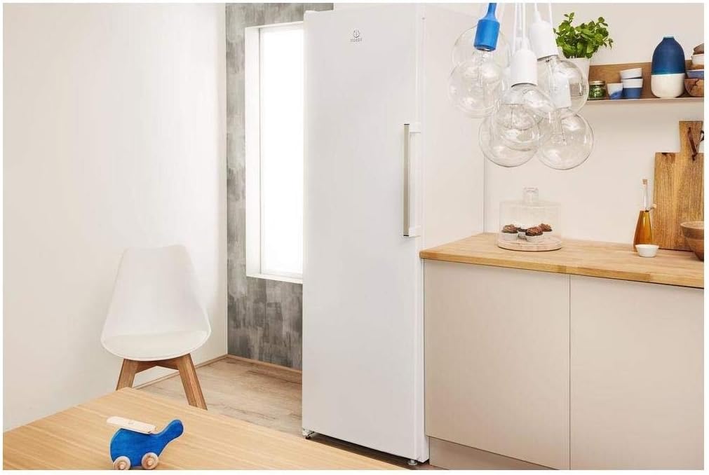 Indesit Ui6f1tw 222 Litre Freetanding Upright Freezer 167cm Tall Frost Free 60cm Wide White Amazon Co Uk Large Appliances Indesit Ui6f1tw 222 Litre Freetanding Upright Freezer 167cm Tall Frost Free 60cm Wide White Amazon Co Uk Large Appliances