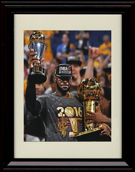 Amazon Com Framed Lebron James The King And The Trophies Cleveland Cavaliers Champs Glossy Print Home Kitchen